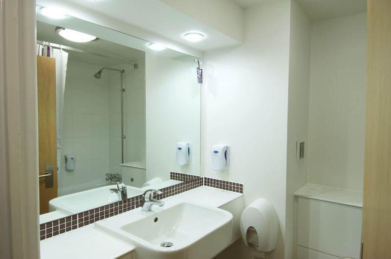 Premier Inn Liverpool Ngoại thất bức ảnh